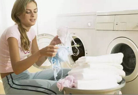 在家衣服这样洗 只会越洗越旧！
